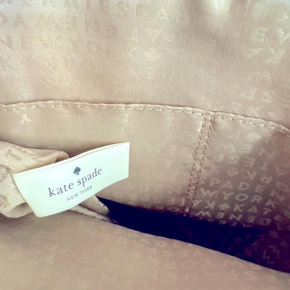 Kate Spade New York- Daycation black tote with white bows and pink handle. - Picture 7 of 7